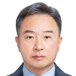 Chief Director of the Korean Association of Endocrine Surgeons, Jee Soo Kim