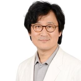 President of the Korean Association of Endocrine Surgeons, Yong Lai Park